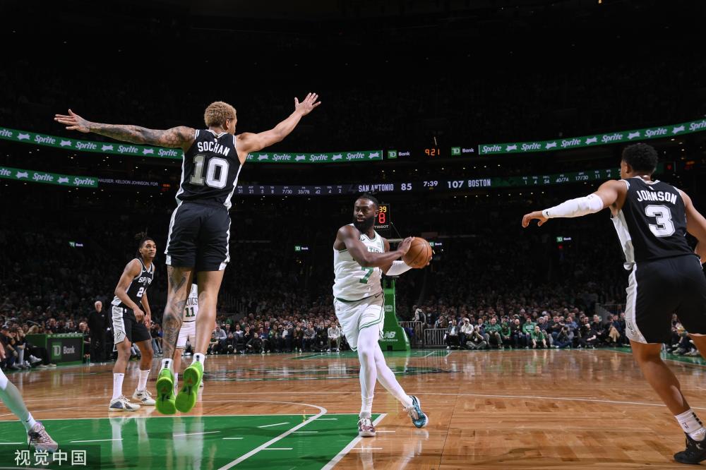 与巴黎还有 与巴黎还有