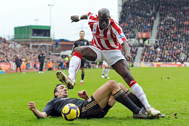 奧盧而言 奧盧而言